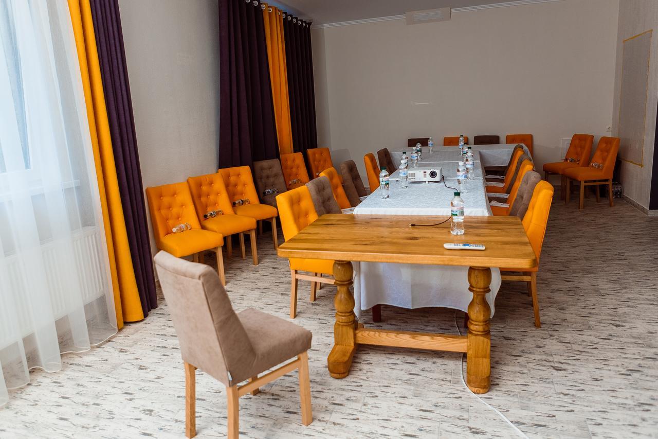 Hotel&Restaurant Premium Club Yaremche Exterior foto